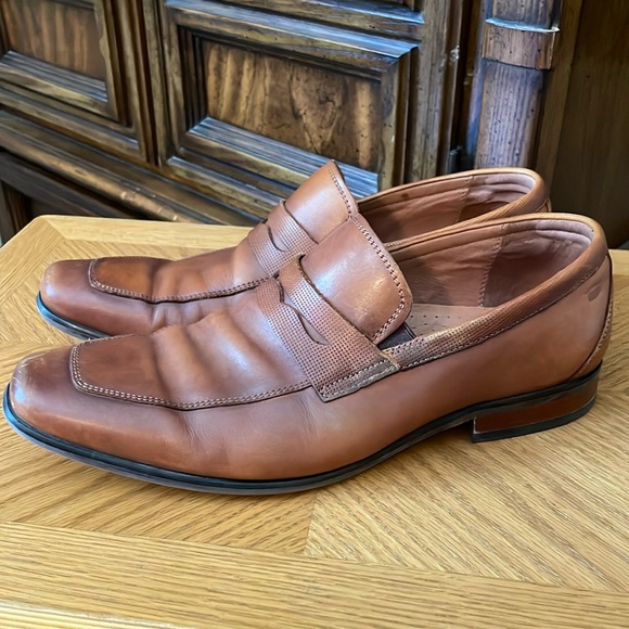 Vintage Light Brown 70s The FLORSHEIM SHOE 